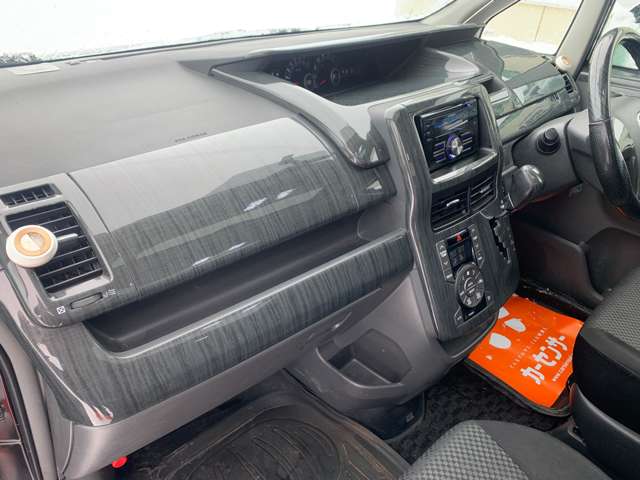 トヨタ ノア 2.0 S 4WD ダブルサンルーフ 社外ウッドインパネル 北海道の詳細画像 その8