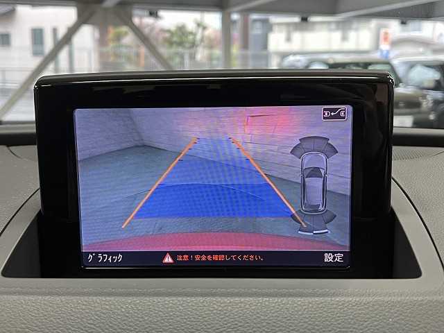 バックカメラ装備です！バック駐車時に後方を目視で確認が可能です！