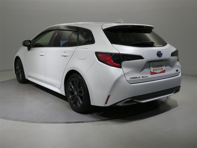 Ｕ－ＣＡＲの販売だけでなく、自動車保険・生命保険・携帯電話の販売も行っております