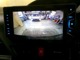 バックモニター付。車両後方の映像をナビ画面に表示し、駐車などの後退操作をサポートします。