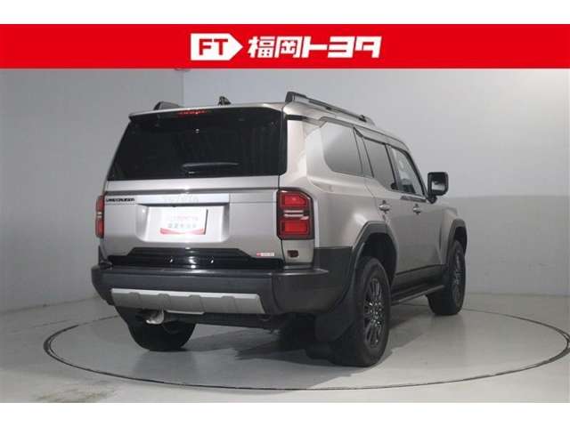 トヨタ認定中古車、評価４．５。走行距離１０万キロ以内できれいな状態です。