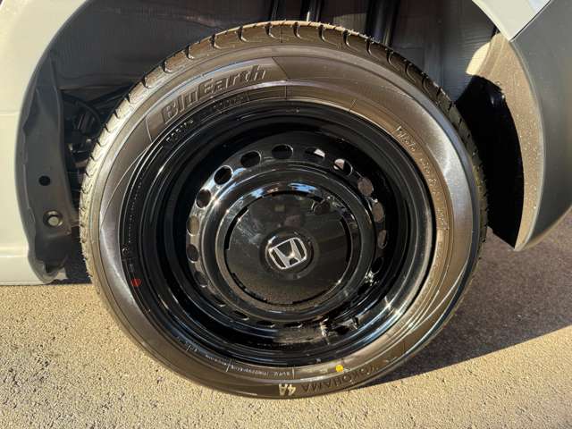 九州運輸局認定の民間車検工場を完備しておりますので、車検・点検もお任せ下さい！