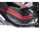 ☆純正オプションの革調黒/赤コンビシートカバーが装着されております♪　※運転席シートカバーに気になる汚れは無く綺麗な状態ですが、脇に若干の擦れ・切れがありますのでご了承下さい。 （別画像参照)