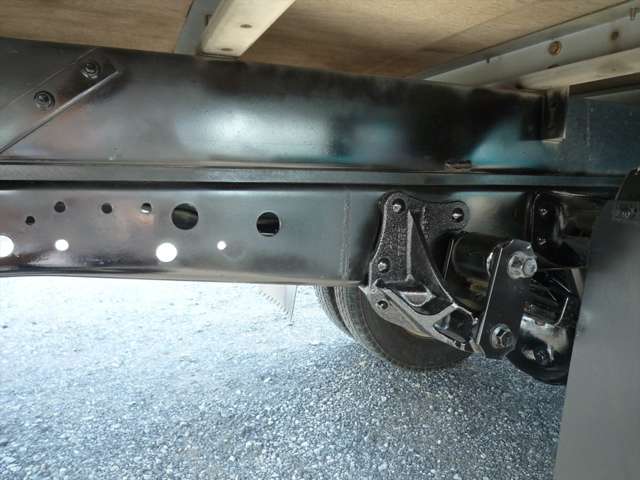 いすゞ エルフ 2t標準ロングアルミバン総重量4970Kg 旧普通免許で運転OK 茨城県の詳細画像 その16