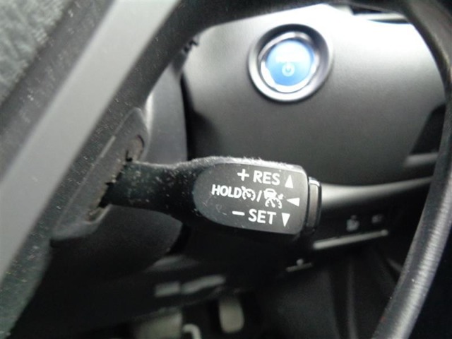 トヨタ C-HR ハイブリッド 1.8 G モード ネロ SDナビ バックカメラシートヒーター付き 福岡県の詳細画像 その8