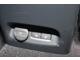 前席のセンターコンソールの後端にはエアコンの吹き出し口だけでなく、USB Type-Cの差込口があります　またセカンドシート用のシートヒーターのスイッチも搭載されています