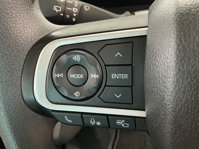 【オーディオリモコンスイッチ】ステアリング左に装備！運転中、視線をそらさずに選曲・ボリューム調整が可能に！