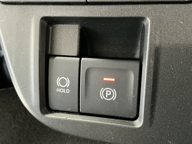 【オートブレーキホールド・電子パーキング】ホールド機能がＯＮになっている状態でクルマが停止すると自動でブレーキが作動！知らずうちにブレーキが緩んでしまった時、運転で足が疲れた時などに役立ちます♪