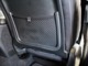 運転席と助手席のシートバックには収納入れがあります　ネットとなっているため、通気性も良好です