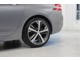 タイヤの回転情報をもとに、いずれかのタイヤ空気圧に大きな変化があった場合、マルチファンクションディスプレイに警告表示する、タイヤ空気圧警告灯がございます。