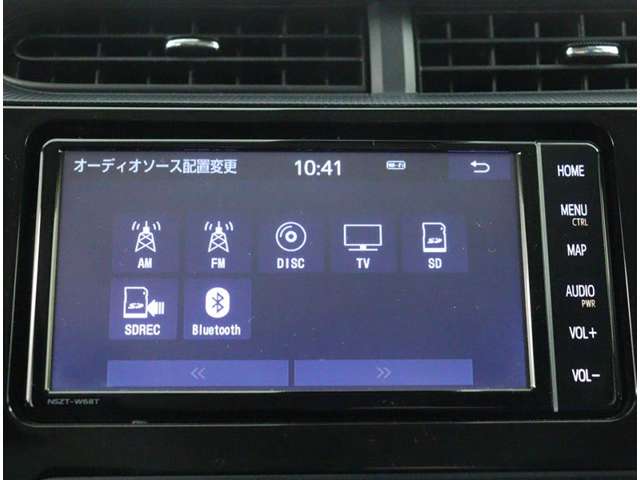 Bluetooth接続に対応しております。ＡＭ．ＦＭラジオ DVD再生機能付きCDステレオです。TVも視聴可能です（停車時）