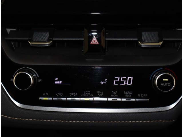トヨタ カローラツーリング 1.8 ハイブリッド WxB ワンオーナー ブラインドスポットモニター 大阪府の詳細画像 その10