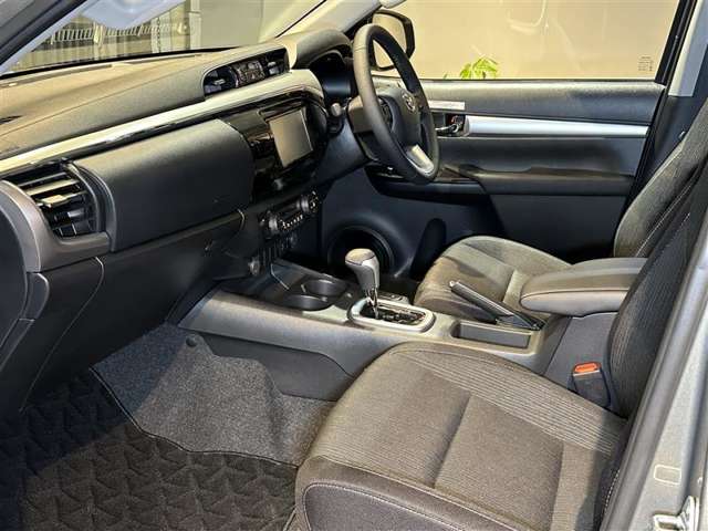 トヨタ ハイラックス 2.4 Z ディーゼルターボ 4WD 登録済未使用車 神奈川県の詳細画像 その10