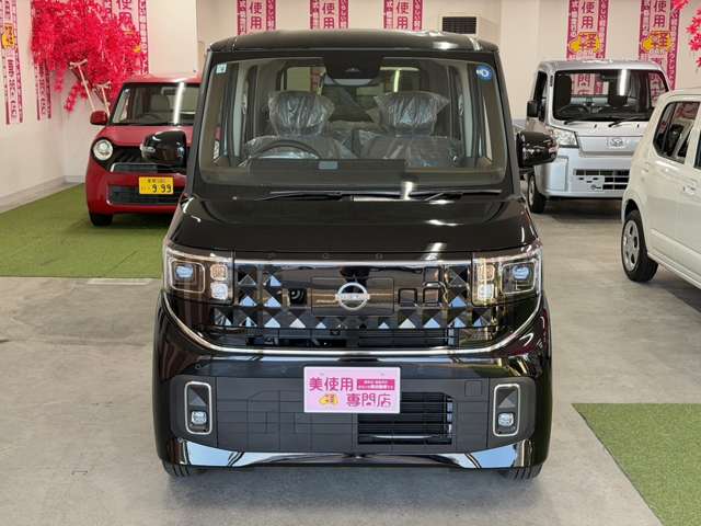 当店５０台以上の展示車輌の他、日免グループ５８０台以上の在庫車輌がございます！当店に在庫が無い車輌もお気軽にお問い合わせ下さい♪