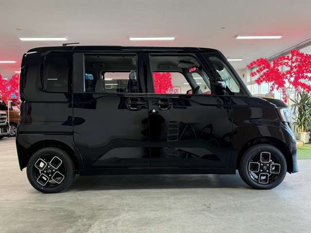 静内のカリンパショッピングモールの店舗にて、各メーカーの車両を展示中！多数の車両を用意し、皆様をお待ちしております♪