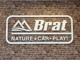 『Ｂｒａｔ　郡山』は全国より仕入れしたての厳選ＳＵＶや併設自社工場でカスタムしたて、Ｂｒａｔ自慢の車両の直売店。まさに「地産地消」「採れたて泥つき野菜直売所」のような鮮度とコストカットを実現！