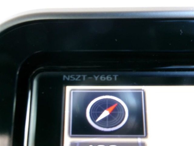 ナビ型式：NSZT-Y66T