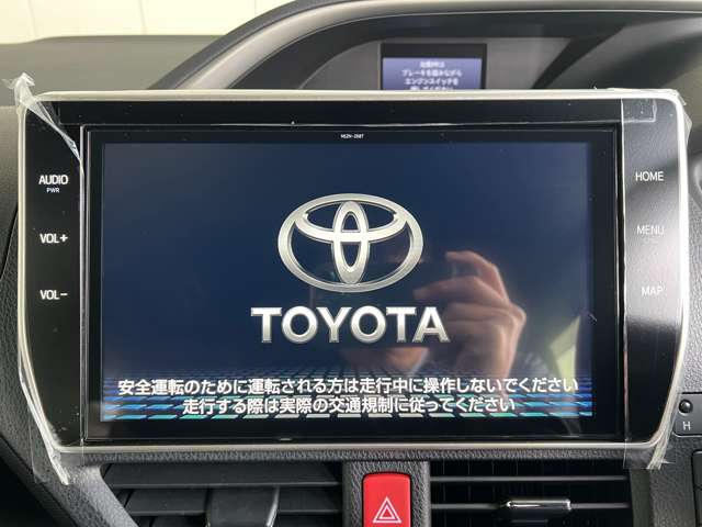 トヨタ ヴォクシー 2.0 ZS 煌 両側パワースライド 純正10インチSDナビ 兵庫県の詳細画像 その9