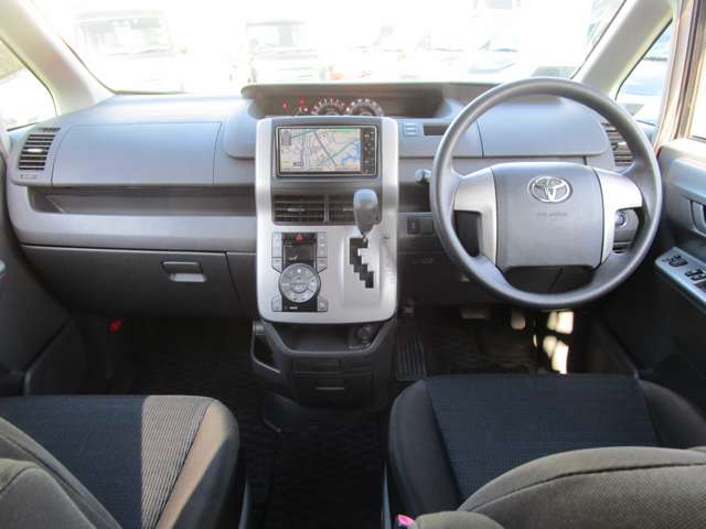 トヨタ ヴォクシー 2.0 Z ワンセグHDDナビ 助手席電動スライド 福岡県の詳細画像 その16