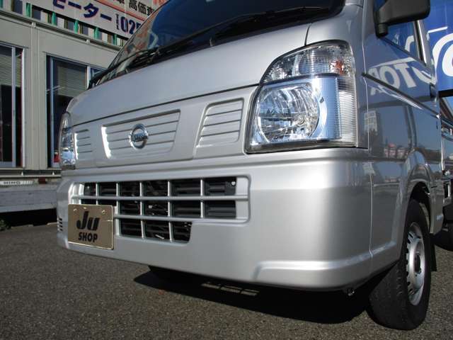 日産 NT100クリッパー 660 DX 4WD 5MT AM/FMラジオ エアコン パワステ 新潟県の詳細画像 その6