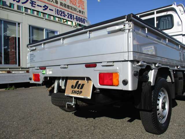 日産 NT100クリッパー 660 DX 4WD 5MT AM/FMラジオ エアコン パワステ 新潟県の詳細画像 その10