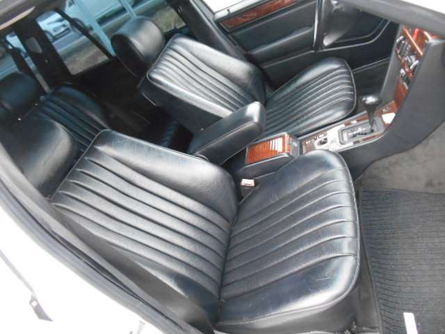 メルセデス・ベンツ Eクラスワゴン E280 黒レザーシート サンルーフ AMGタイプ 茨城県の詳細画像 その17