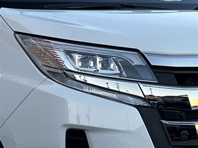 LED�w�b�h�����v�{LED�N���A�����X�����v�@���Ȃ��d�͂Ŗ��邭�Ƃ炵�܂����c
