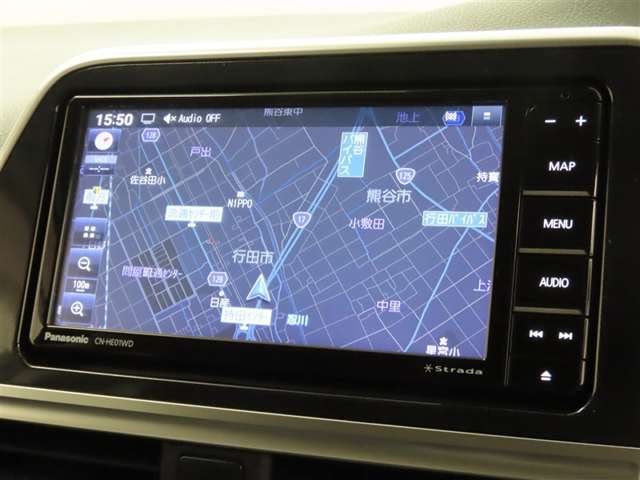 パナソニック製７インチＳＤナビＣＮ－ＨＥ０１ＷＤを装備しております。