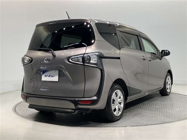 ご覧いただいておりますお車が、商談中または、売約済みの場合がございます。予めご了承ください。気になるお車がございましたら、お早目のお問い合わせをオススメ致します(^^♪