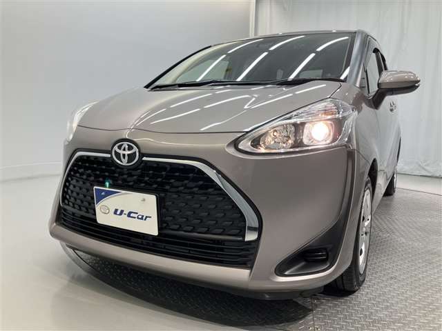 少し暗いなぁと思われたらＨＩＤキットやLEDバルブも販売しております。適応車種がございますので、ご希望の方は一度ご相談下さい