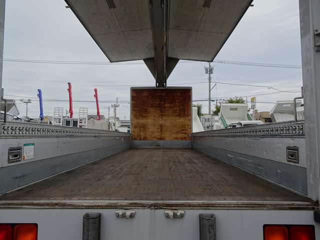 ＵＤトラックス コンドル 増トン 6.8トン ワイドロング アルミウイング ベッド 積載6800k 北海道の詳細画像 その11