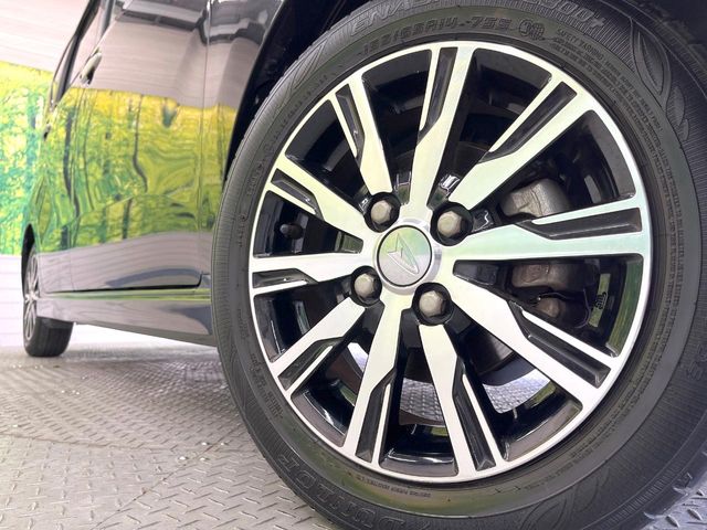�y�����A���~�z�C�[���z�O�ςɃ}�b�`���������A���~�z�C�[���𑕒����Ă���܂��B�e��ЊO�A���~�z�C�[����A�X�^�b�h���X�^�C�����戵�����Ă���܂��B���񂲑��k����������