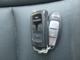 スマートキー！カバンやポケットなどに入れている鍵を取り出すことなく、ドアの施錠・開錠が可能！エンジンスターターもついています。
