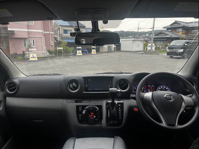 日産&nbsp;NV350キャラバン&nbsp;プレミアムGXターボ&nbsp;4WD 衝突軽減ブレーキ 全方位カメラ&nbsp;岐阜県の詳細画像&nbsp;その3
