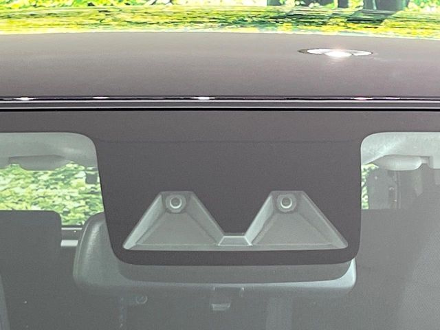 【トヨタセーフティセンス】走行中に前方の車両等を認識し、衝突しそうな時は警報とブレーキで衝突回避と被害軽減をアシスト。より安全にドライブをお楽しみいただけます。