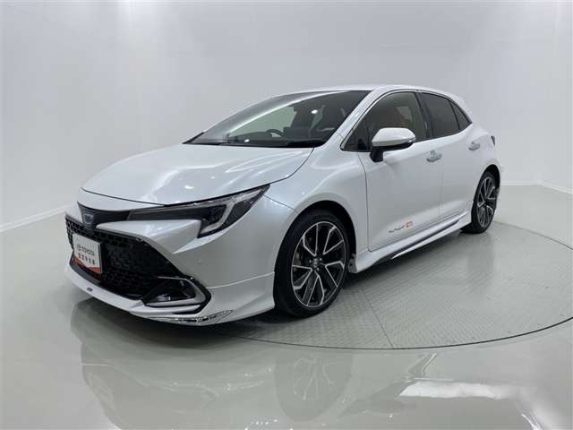 低燃費で環境にもやさしいハイブリッド車です。トヨタ専用診断機器でハイブリッドシステムを綿密に点検してあります！