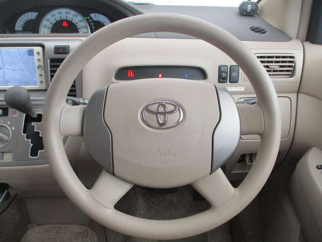 トヨタ ラウム 1.5 Gパッケージ ウェルキャブ 助手席リフトアップシート車 Aタイプ 助手席リフトアップシート 千葉県の詳細画像 その11