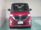 明度の高いＬＥＤヘッドライトで、夜間の運転も安心です。
