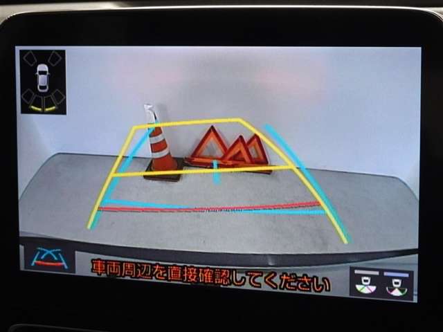 バックガイドモニターを装備しています、車庫入れもラクラクです。
