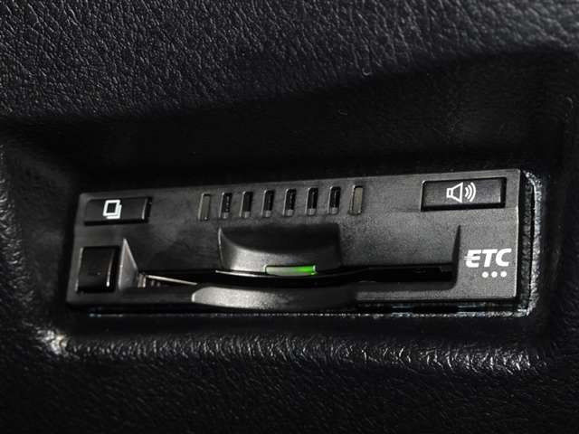高速道路で便利なETCを装備しています。