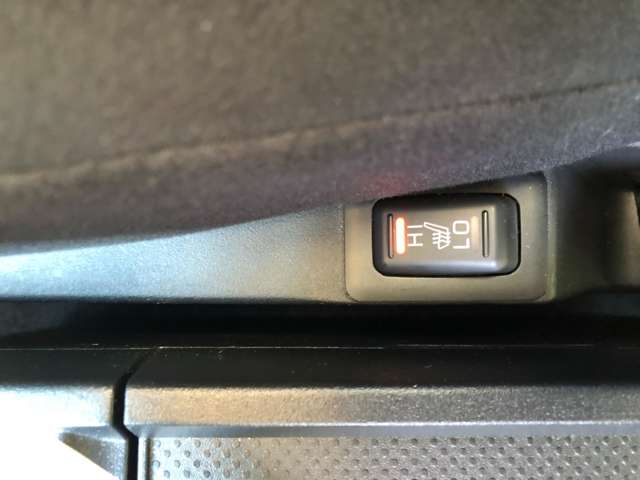 短時間で温かくなるシートヒーターはすごく快適！エアコンの使用頻度を少なくして燃費もアップ！！