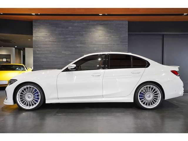 「BMW  アルピナ」は2025年末には全ての生産、供給を終了することから、今後さらに希少価値が高まっていくであろうお車でございます。