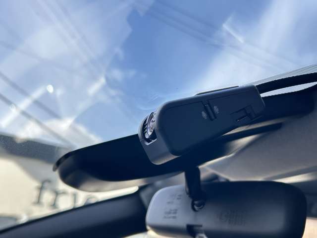 【ドライブレコーダー】今や必需品のドライブレコーダー搭載！万が一の事故やトラブルもしっかり録画で安心です。