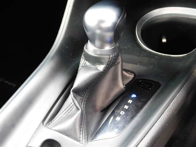 トヨタ C-HR ハイブリッド 1.8 S LED パッケージ シーケンシャルウィンカー 9インチナビ 福岡県の詳細画像 その18