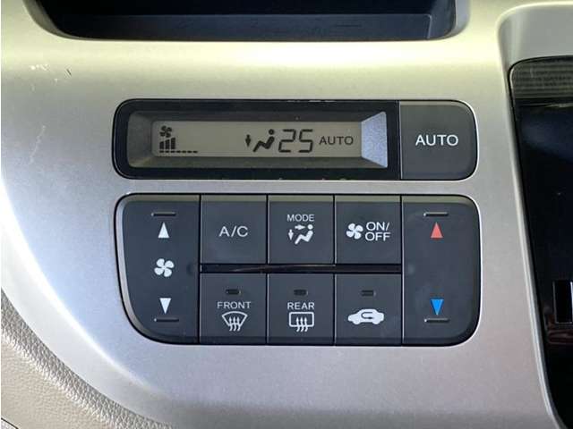 オートエアコン機能なので設定した温度を自動コントロールでキープ☆☆