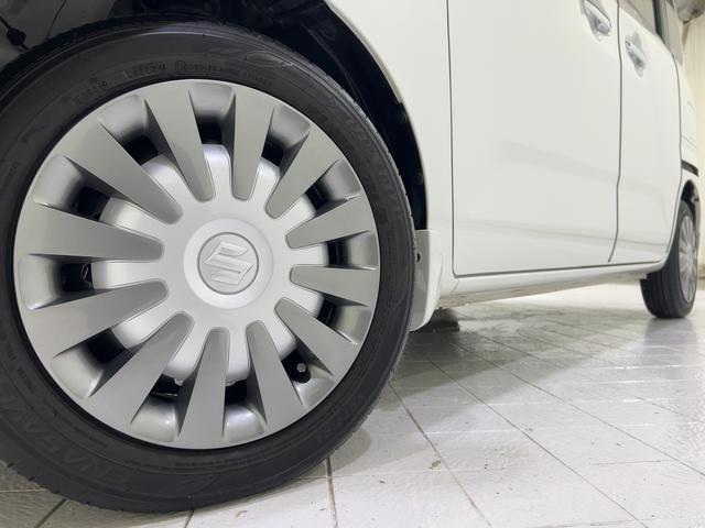 「全車速追従式アダプティブクルーズコントロール」を装備！先行車との距離を測定して、設定した車間距離を適切に保ちながら加速・減速、さらに停止まで自動追従します。長距離走行の強い味方！