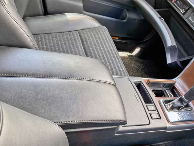 2005 Nissan Fuga – thumbnail 44