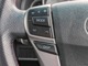 【ステアリングスイッチ】オーディオのボリュームの調節や、ラジオのチャンネルの変更などを可能にします。運転中に目線を下げずに操作可能です。