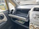運転席前や助手席も含めて収納も便利に使えてドライブに必要なアイテムが色々しまえて便利☆低燃費で走りも良いので運転も楽しくなりますね♪