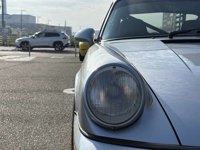ポルシェ&nbsp;911&nbsp;カレラRS&nbsp;正規D車/左H/ポーラーシルバー全塗装(元色&nbsp;佐賀県の詳細画像&nbsp;その13